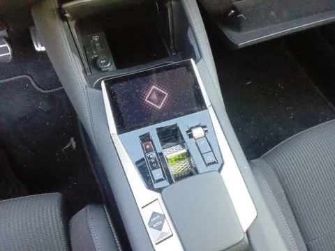 DS 4 BlueHDi 96kW auto. Étoile Alcantara@