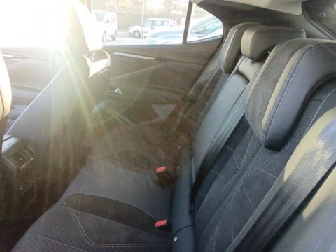 DS 4 BlueHDi 96kW auto. Étoile Alcantara@