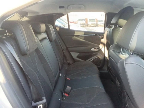 DS 4 BlueHDi 96kW auto. Étoile Alcantara@