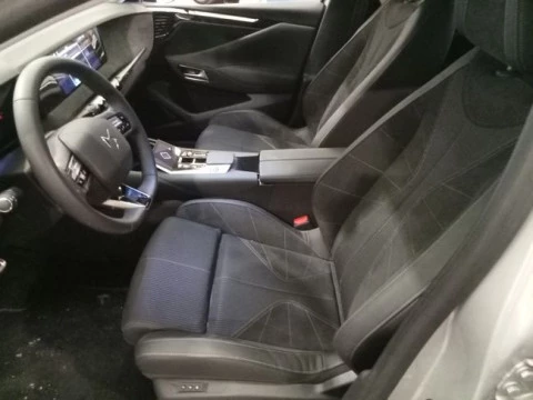 DS 4 BlueHDi 96kW auto. Étoile Alcantara@