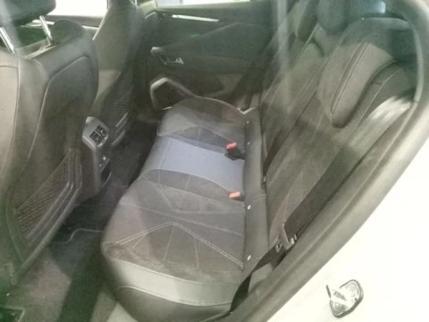 DS 4 BlueHDi 96kW auto. Étoile Alcantara@
