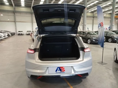 DS 4 BlueHDi 96kW auto. Étoile Alcantara@