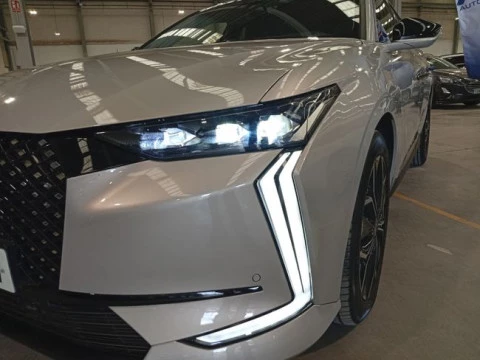 DS 4 BlueHDi 96kW auto. Étoile Alcantara@