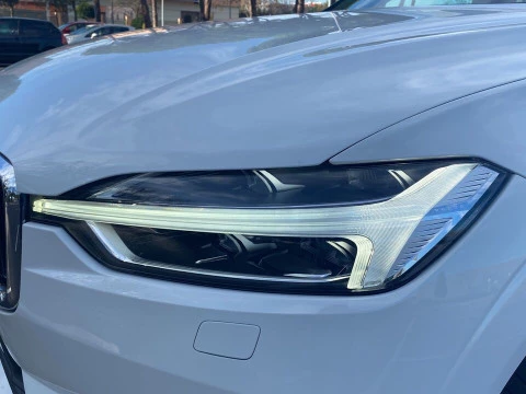 Volvo XC60 2.0 D4 MOMENTUM AUTO 4WD 5P