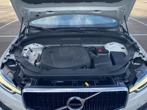 Volvo XC60 2.0 D4 MOMENTUM AUTO 4WD 5P