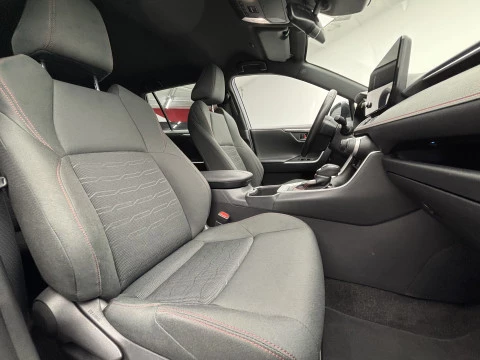 Toyota Rav4 2.5l PLUG-IN 300PH (e-CVT) Advance