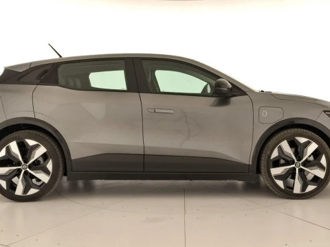Renault Megane E-Tech  Equilibre Standard Charge EV40 96kW