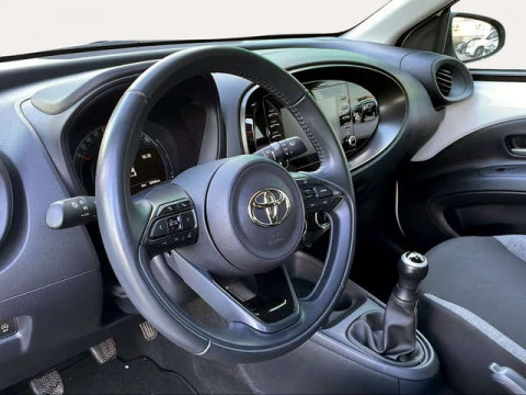 Toyota Aygo X Cross 1.0 VVT-I Play 53 kW (72 CV)