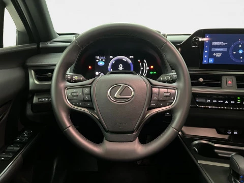 Lexus UX 2.0 300h UX Plus