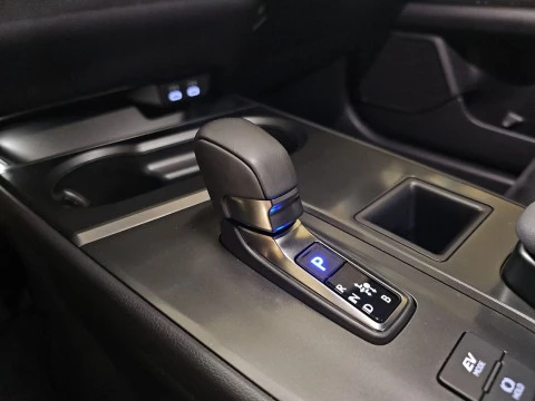 Lexus UX 2.0 300h UX Plus