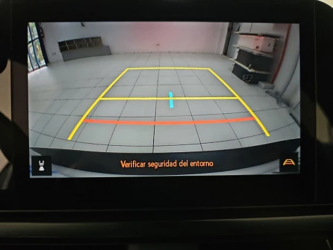 Lexus UX 2.0 300h UX Plus