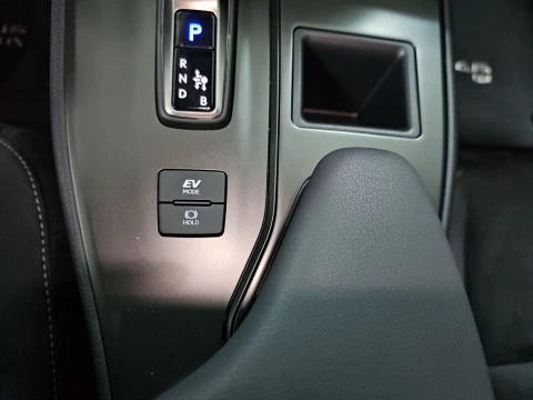 Lexus UX 2.0 300h UX Plus