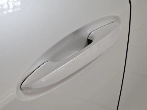 Lexus UX 2.0 300h UX Plus