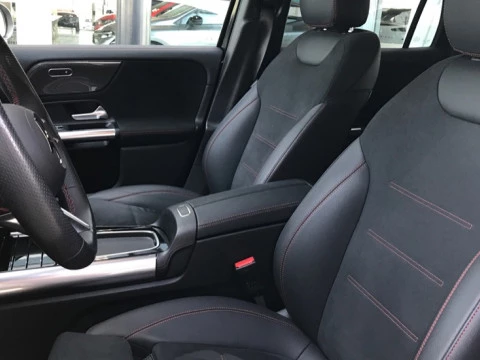 Mercedes-Benz GLA  250 e con tecnología híbrida EQ