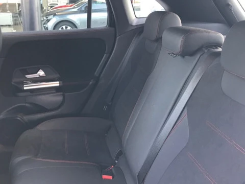 Mercedes-Benz GLA  250 e con tecnología híbrida EQ
