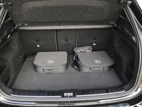 Mercedes-Benz GLA  250 e con tecnología híbrida EQ