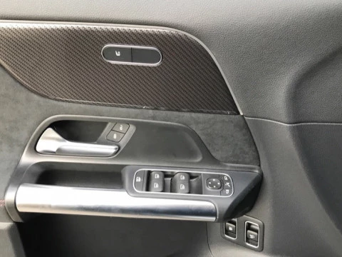 Mercedes-Benz GLA  250 e con tecnología híbrida EQ