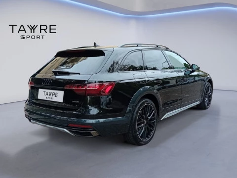 Audi A4 Avant Black limited 40TDI 150kW qua Stro