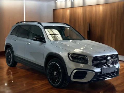 Mercedes-Benz GLB  200 d