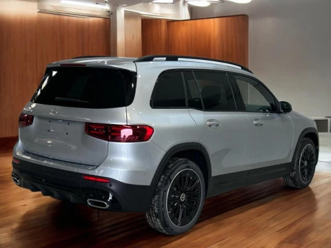 Mercedes-Benz GLB  200 d