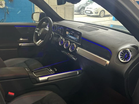 Mercedes-Benz GLB  200 d