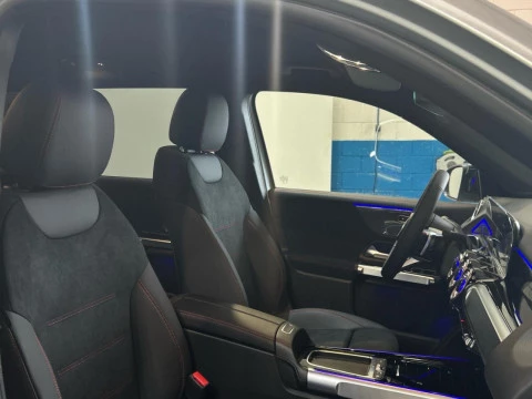 Mercedes-Benz GLB  200 d