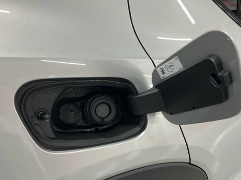 Volvo XC40 XC40 Plus, B3 Mild Hybrid, Gasolina, Dark