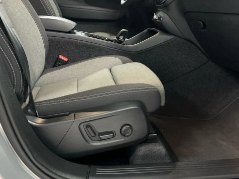 Volvo XC40 XC40 Plus, B3 Mild Hybrid, Gasolina, Dark