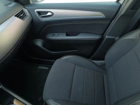 Renault Arkana TECHNO TCE 103 KW (140CV) EDC MILD HYBRID -