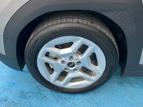 MINI Aceman E 135 kW (184 CV)