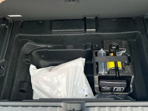 MINI Aceman E 135 kW (184 CV)