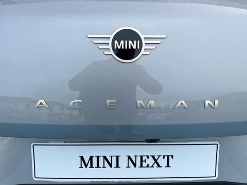 MINI Aceman E 135 kW (184 CV)