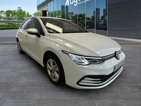 Volkswagen Golf Life 1.0 eTSI 81kW (110CV) DSG