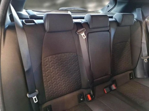 Toyota Corolla 1.8 125H BUSINESS E-CVT