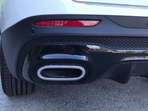 Mercedes-Benz GLB  200 d