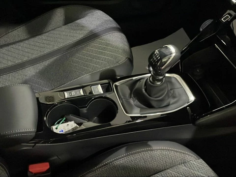 Peugeot 208 Allure Gasolina 100 S&S 6 Vel. MAN