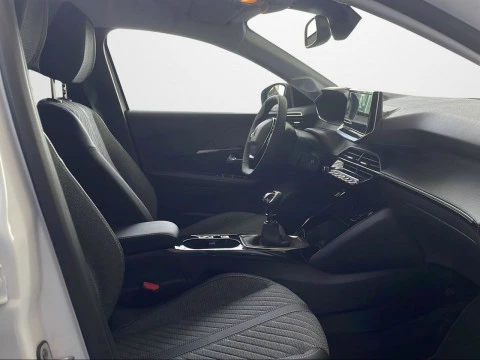 Peugeot 208 Allure Gasolina 100 S&S 6 Vel. MAN