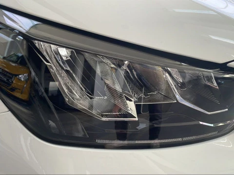 Peugeot 208 Allure Gasolina 100 S&S 6 Vel. MAN