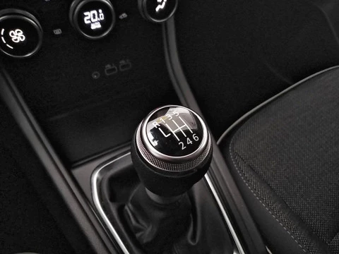 Renault Captur   TCe Techno 67kW