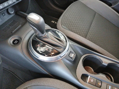 Nissan Juke DIG-T 84 kW (114 CV) DCT 7V N-Connecta
