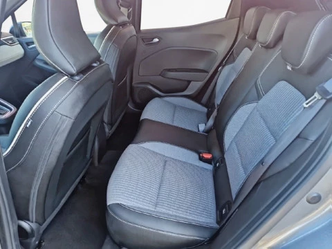 Renault Clio Techno E-Tech full hybrid 145 (103kw)