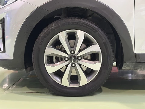 Kia Stonic 1.0 T-GDi MHEV Drive iMT 74 kW (100 CV)