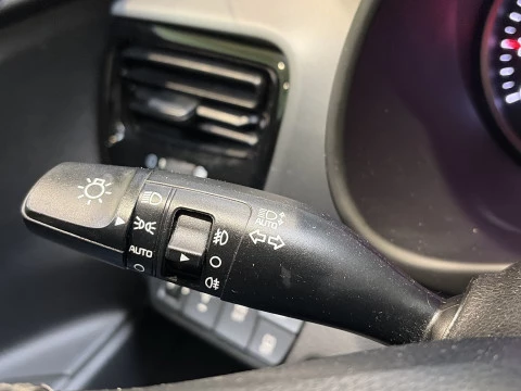 Kia Stonic 1.0 T-GDi MHEV Drive iMT 74 kW (100 CV)