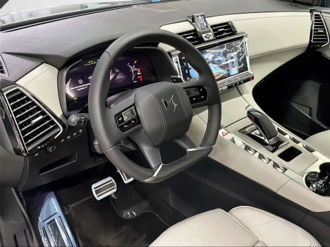 DS 7 PLUG-IN HYBRID AWD 300 ÉTOILE