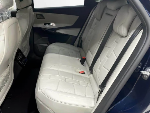 DS 7 PLUG-IN HYBRID AWD 300 ÉTOILE