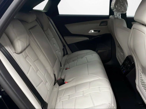 DS 7 PLUG-IN HYBRID AWD 300 ÉTOILE