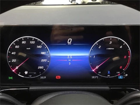 Mercedes-Benz GLA 200 D