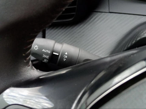 Peugeot 208 PureTech 100 Active Pack 75 kW (100 CV)