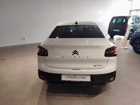 Citroën C4 X BEV 50 KWH ELECTRIC SHINE 4P