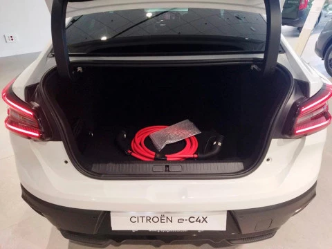 Citroën C4 X BEV 50 KWH ELECTRIC SHINE 4P